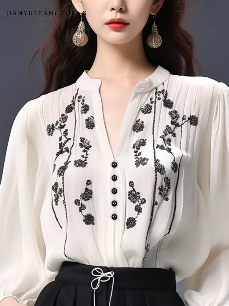 Women\' Embroidery Chiffon Top Lantern Sleeve V-Neck Casual Retro Shirt 2024 New Loose Plus Size Female White Floral Blouses