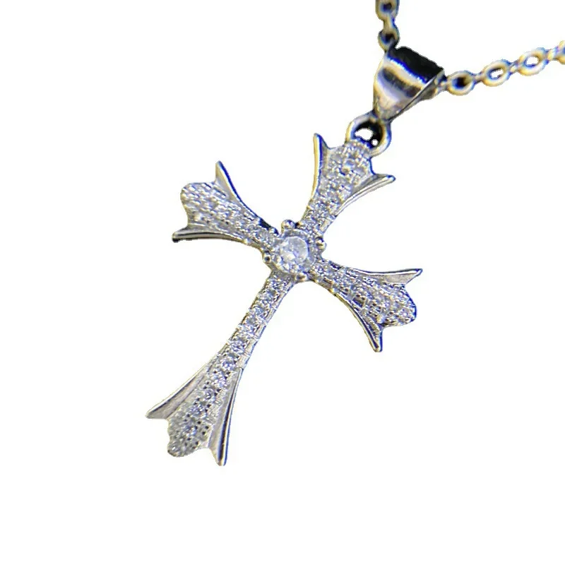 قلادة متقاطعة MDL مع سلسلة مطلية بالذهب عيار 18 قيراط من ألماس الزركونيا 3A #5