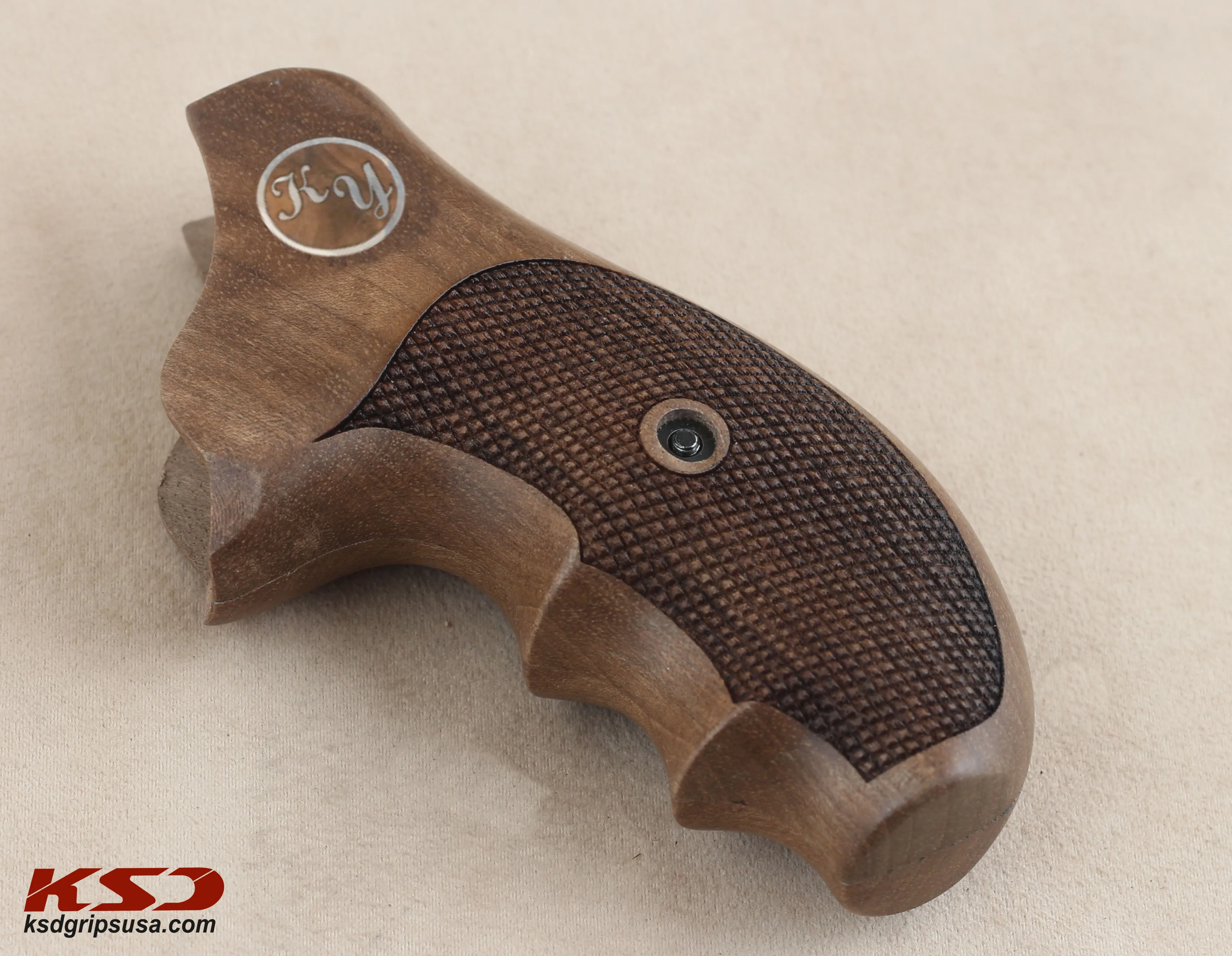 KSD Brand Ruger SP101 Compatible Walnut Grips Diamond