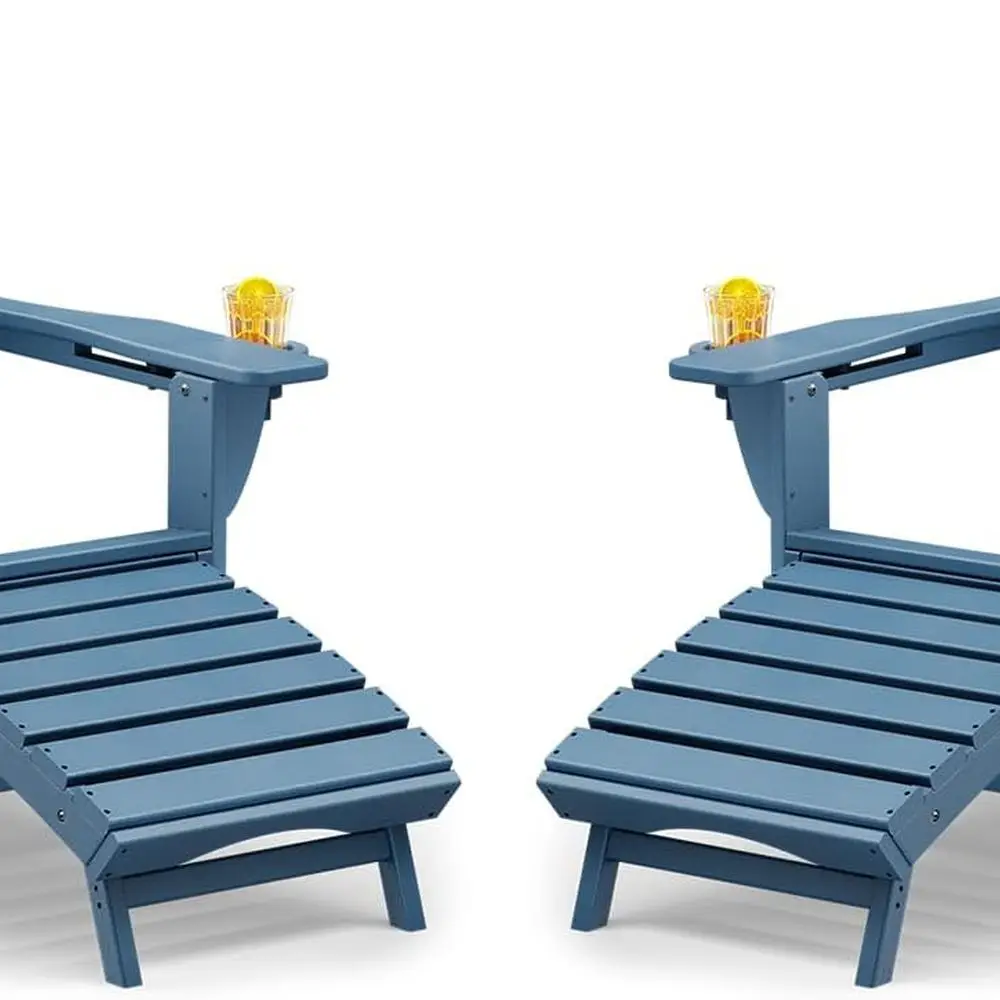 

Пара темно-синих уличных стульев Адирондак с выдвижными пуфиками и подстаканниками