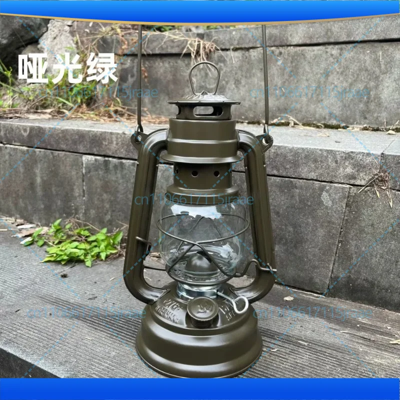 Model 276 Retro Hurricane Lantern Handheld Camping Lamp Outdoor Tent Light Emergency Lighting Lamp Figurines Miniatures