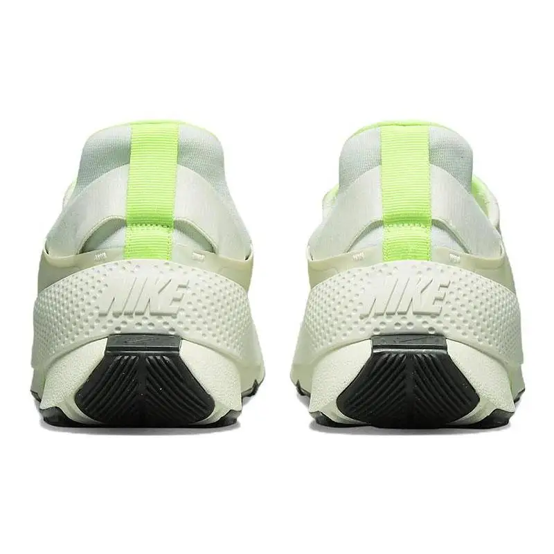 Nike Nike Go FlyEase Lifestyle Shoes รองเท้าผ้าใบผู้หญิงรองเท้า DR5540-004