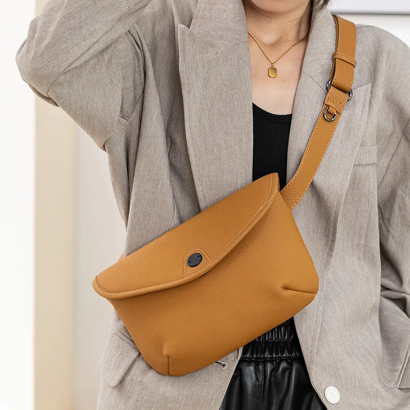 

Vintage Genuine Leather Women's Chest Bag New Luxury Shoulder Crossbody Cow Leather Waist Bag Large Capacity Lady Chest Pack