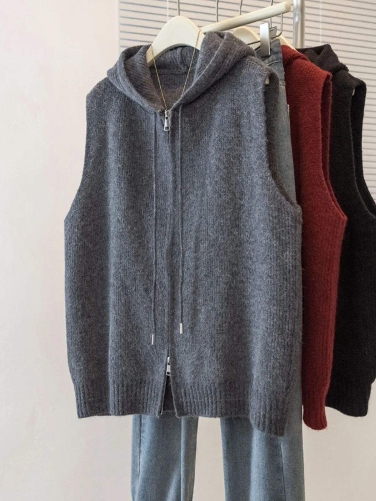 Red Hooded Knitted Sweater Vest Women's Large Size Double Zipper Open Cardigan Layering Tank Top Commute Style Pure Color