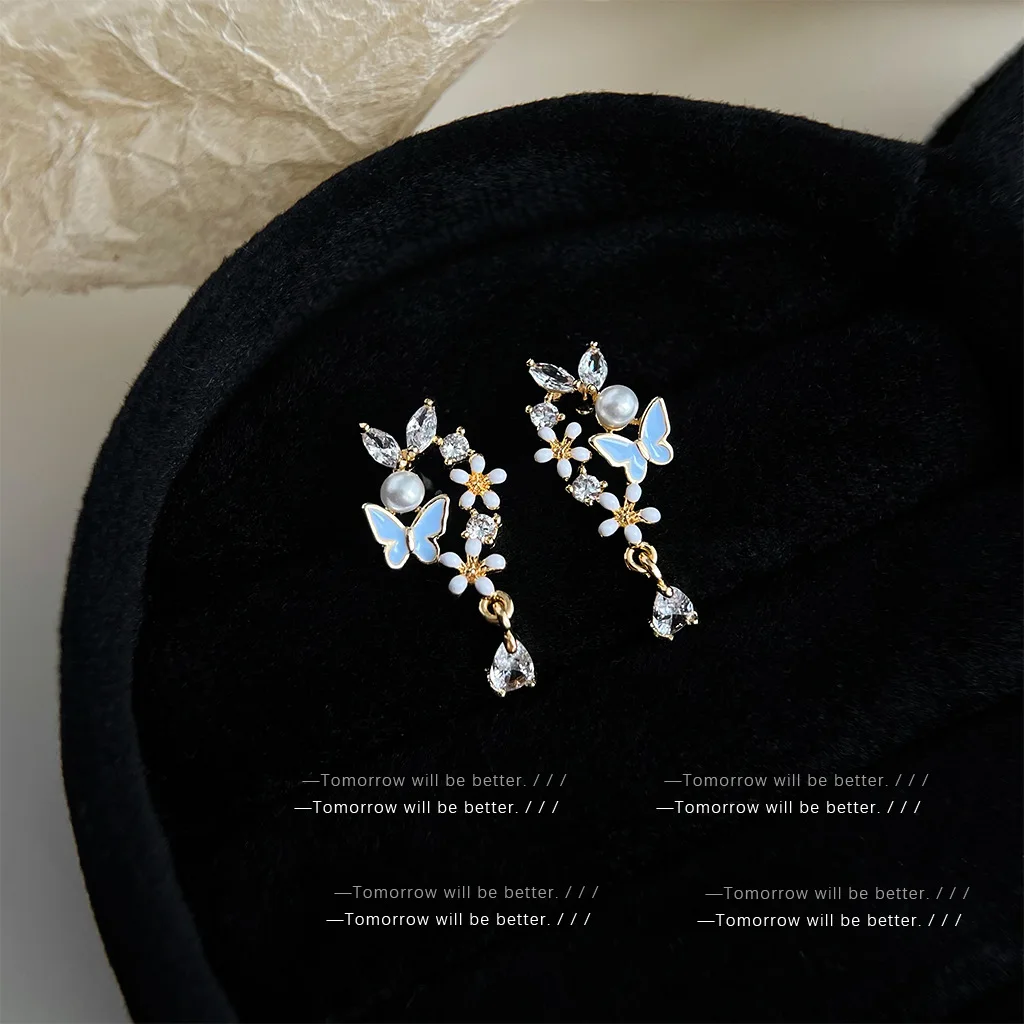 

Fashion Korean Style Sweet Butterfly Earrings with Pearl Flower Zircon Silver Needle Earrings for Women