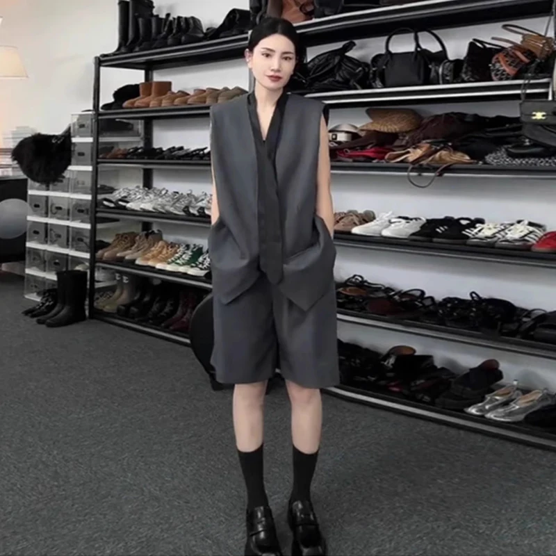 

Summer 2025 Women's Luxury Style Vest Jacket High Waist Pants Short Shorts Casual Set V-Neck Buttoning Polyester Short Sleeve