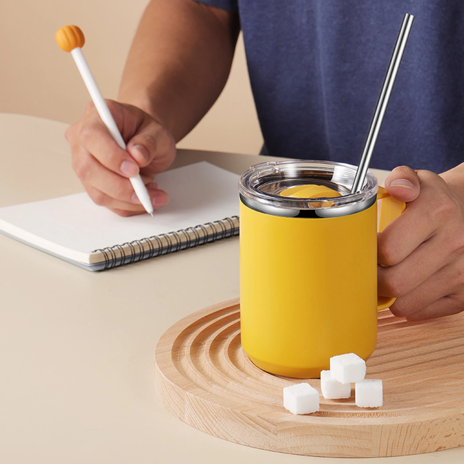 

450ml Handy Cup 304 Stainless Steel Double-layer Vacuum Flask with Handle and Lid Anti-scalding Drinkware for Home Office Travel