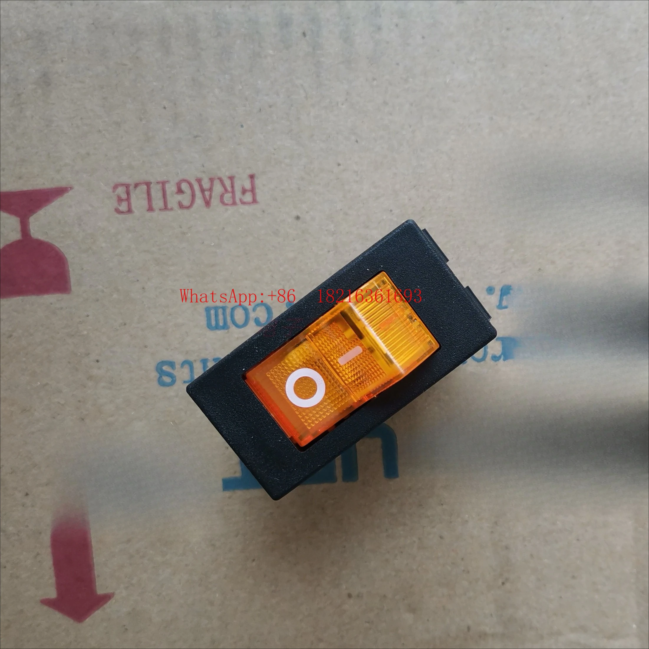 Orange Button Switch Circuit Breaker TA45-A226L100C0, 10A/240V