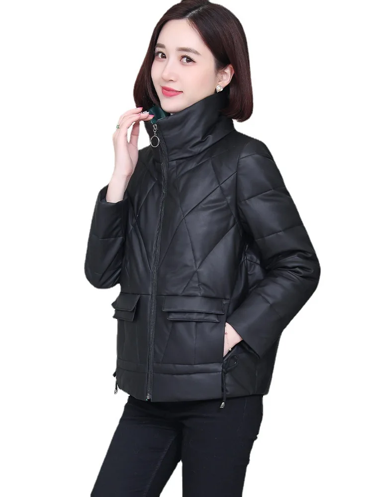 Chaqueta de plumón de cuero adelgazante de alta gama para mujer, abrigo corto informal de piel de oveja, estatura corta, invierno, nuevo