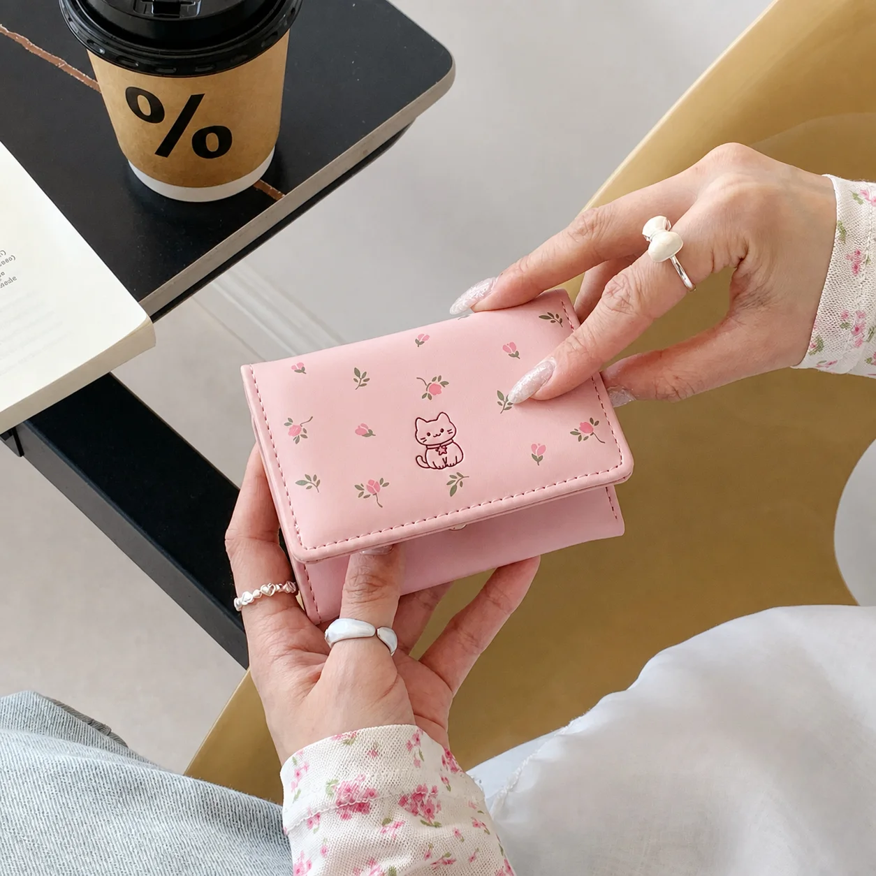 Pu Leather Wallet Floral Tri-Fold Wallet Cute Wallet Lightweight For Cute Decorative Accessory Shopping School Commuting