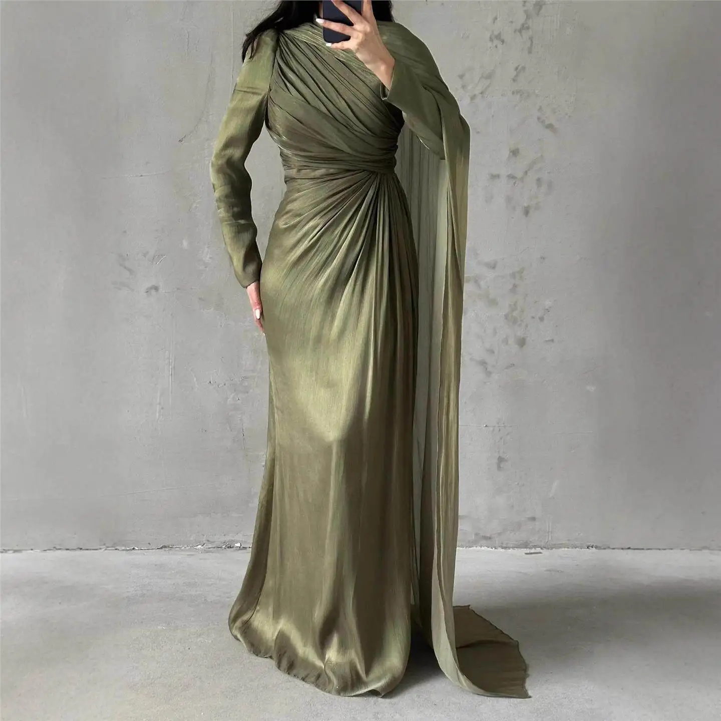 

Elegant Green Slim Fit Dress Irregular Pleats Cross-Border Women's Fashion 2025 New Arrival Citywalk round Neck Long Sleeve