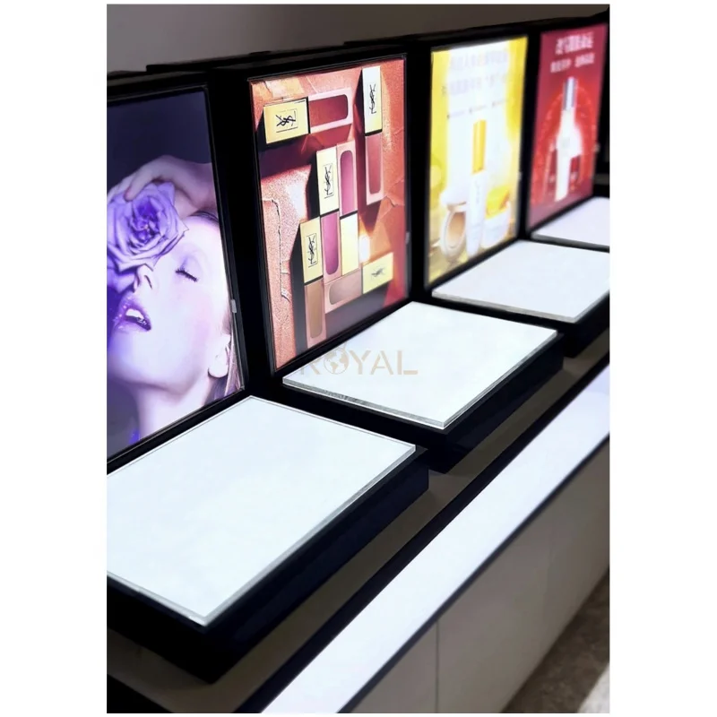 Estantes de exhibición de escaparate de mesa de exhibición de muebles de tienda de cosméticos de vidrio estable y duradero personalizados con cerradura en venta