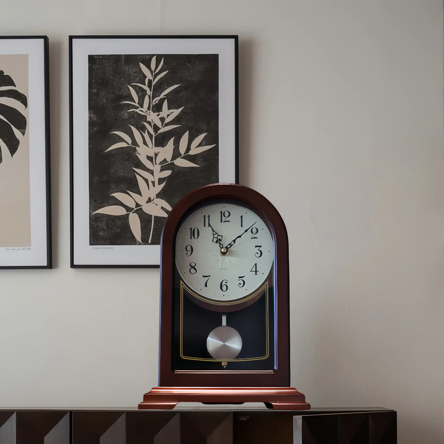 American medieval solid wood silent swing  clock home living room desktop retro  clock ornament