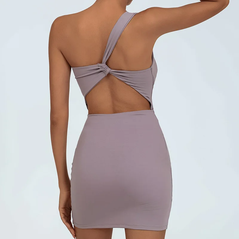 Теннисные платья для бадминтона с шортами, комбинезоны для йоги на одно плечо с нагрудными подушечками, комплекты для тренировок в тренажерном зале, женские юбки для гольфа, спортивная одежда