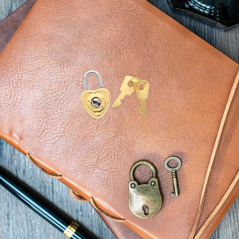 

6 set Mini Heart Padlock Key Locks Small Metal Vintage Shape Padlocks Keys Cute Heart Portable Symbol of Love Decorative