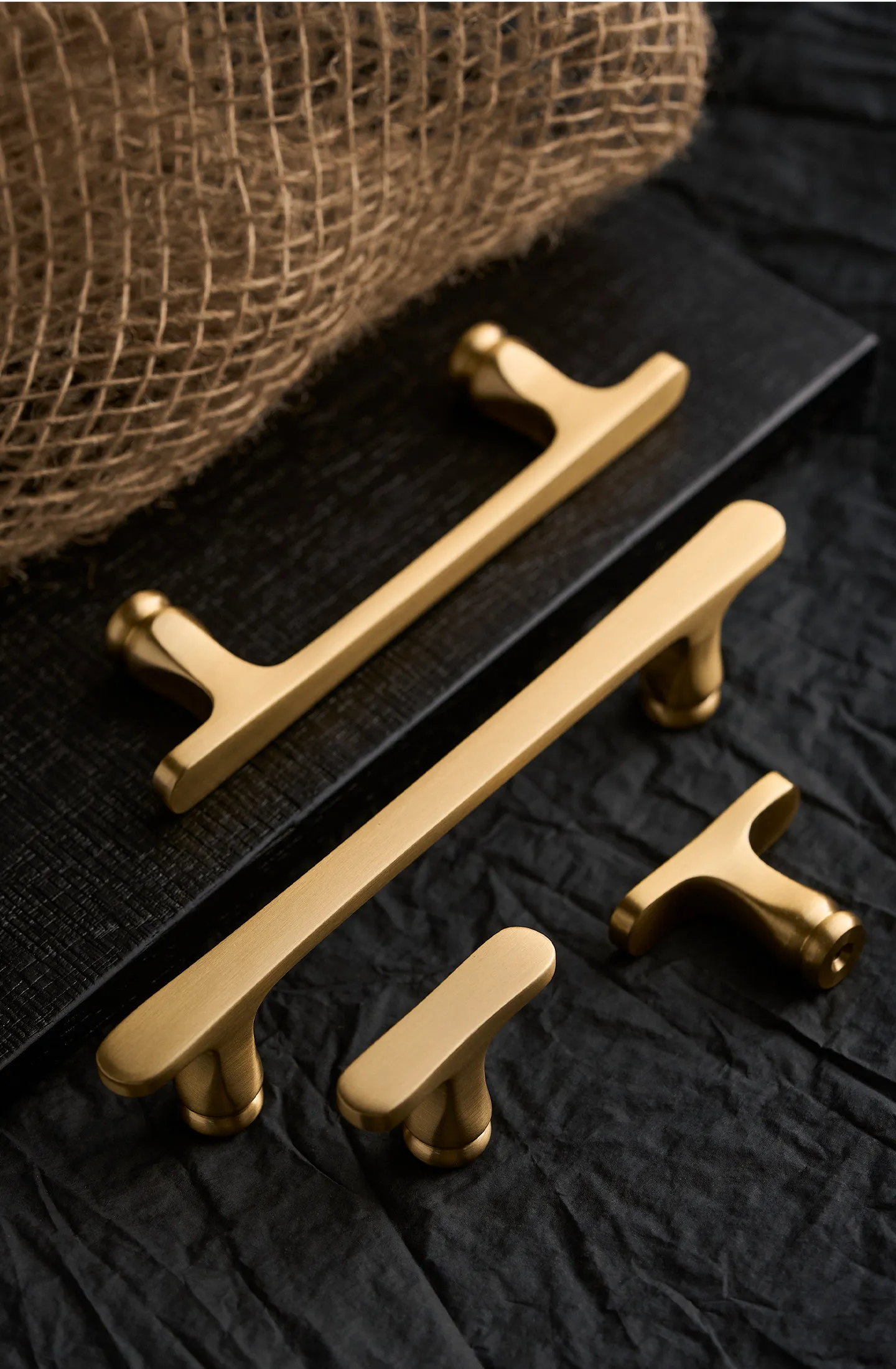 Solid Brass Cabinet Door pulls Handle Wardrobe Door Cabinet Drawer Advanced Modern Simple Furniture Hardware Handle