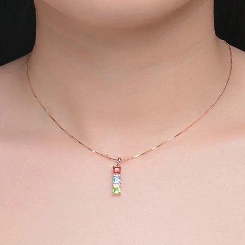 Huitan-カラフルなジルコニアのペンダントネックレス,繊細な女性のためのファッショナブルなデザイン,パーティーアクセサリー,ジュエリー