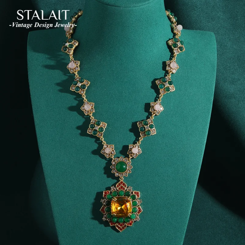 ヴィンテージフラワーペンダントネックレスジュエリーグリーンチョーカークリスタルデザイナーピンクフレンチスタイル女性高級チャームアクセサリーイブニング