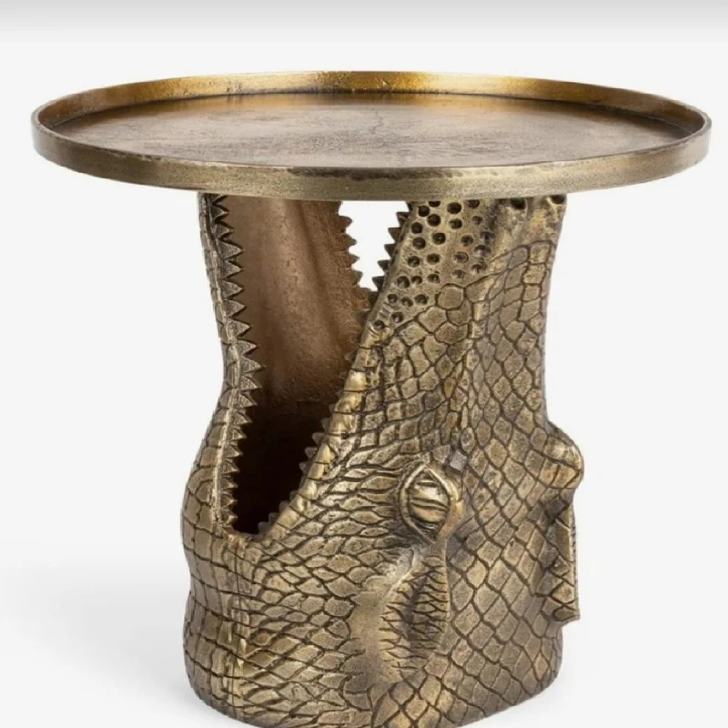 Exquisite retro brass alligator head side table furniture enhances the sense of luxury in the room