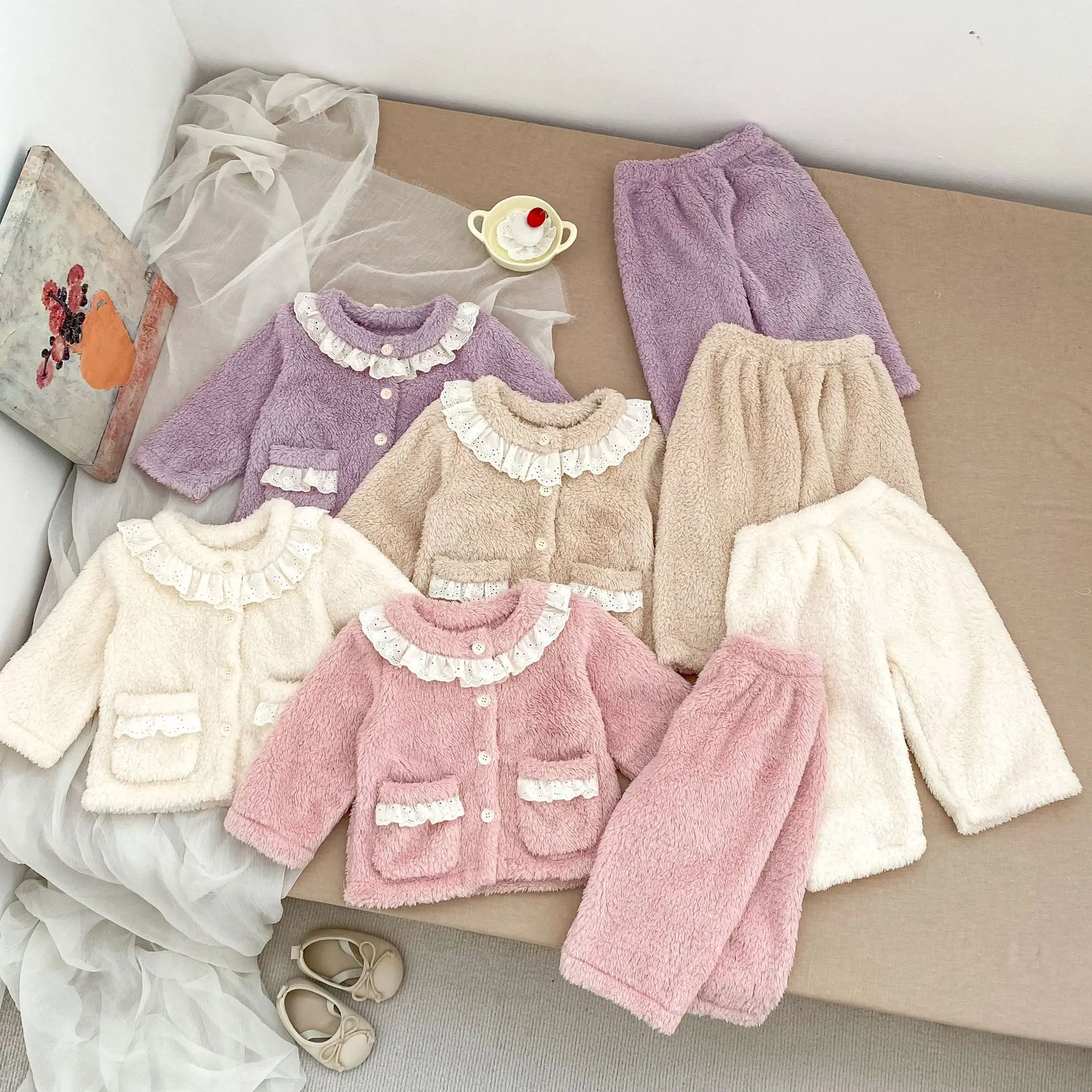 2026 Winter New Children Plus Velvet Thick Home Clothes Set Girls Lace Collar Tops + Pants 2pcs Suit Baby Warm Pajamas Set