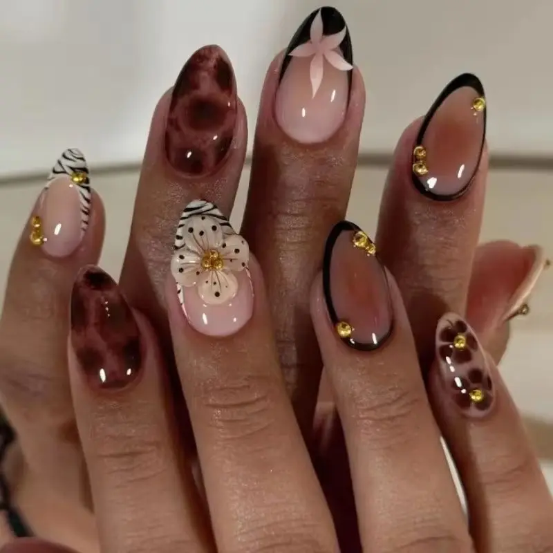 

Flower Leopard Print Golden Bead Almond Fake Nails Art False Nails Charms Rhinestones Long Pointed Press on Nails Manicure Tool