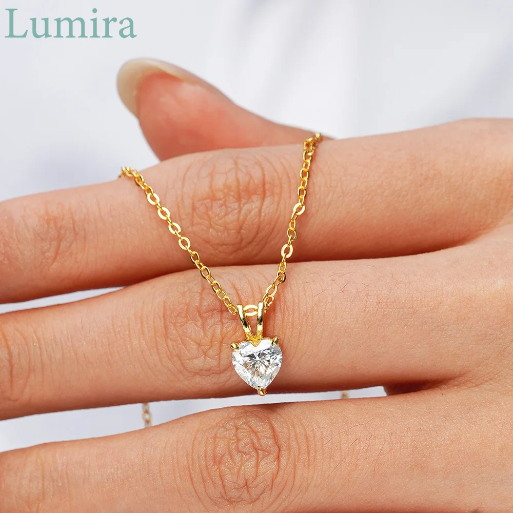 

Lumira Heart-Shaped 18K Gold Necklace with Heart-Shaped 0.5ct/1ct Moissanite Pendant for Women Wedding Charm Fine Jewelry Gift