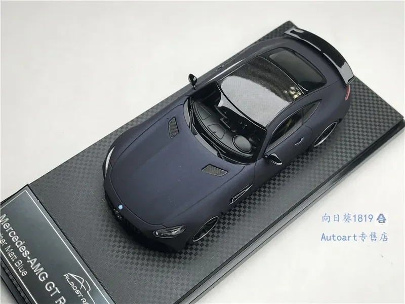 1:43รถเมอร์เซเดส-เบนซ์ GTR Mercedes-AMG GTR ชิ้นส่วนของสะสมของเล่นเด็กผู้ชาย kado ulang tahun วันหยุดของเด็ก