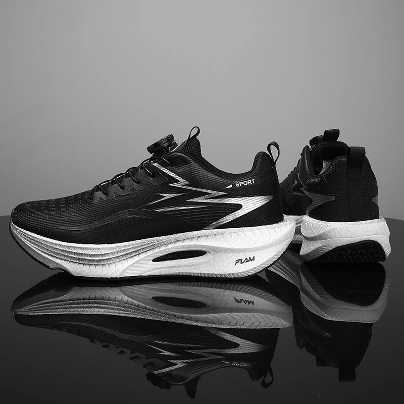 

Dynamic Men Sports Shoes Modern Shape High Breathability Rebound Sole for All Outdoor Sports Activities In Different Terrains