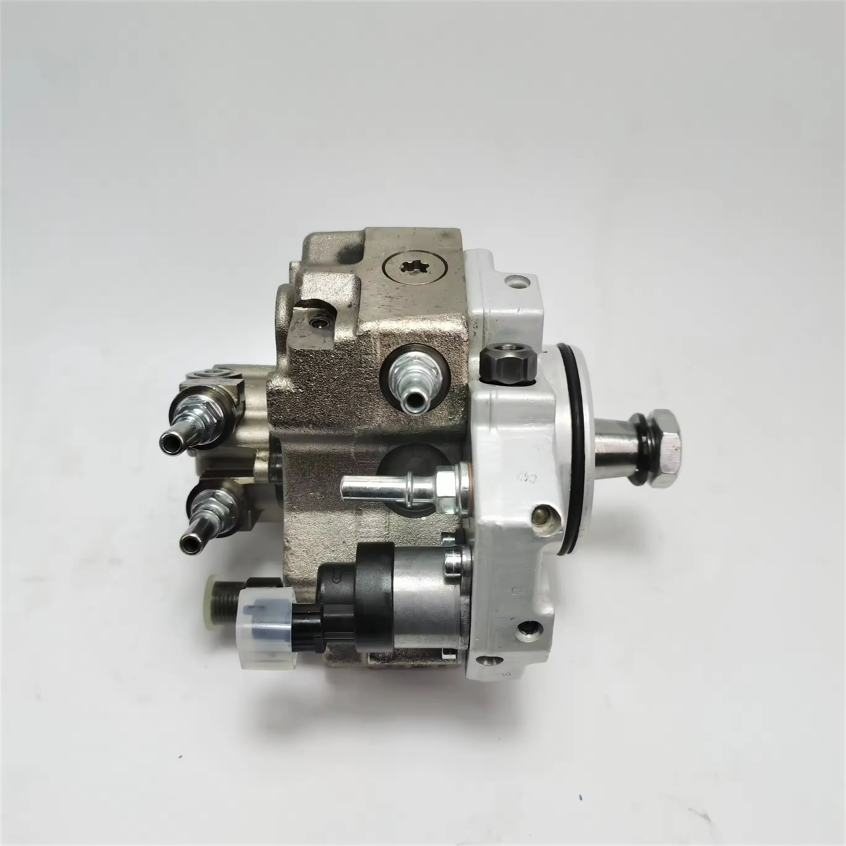 

High Quality CP3 Fuel Injector Pump 0445010654 0445010656 0445010613