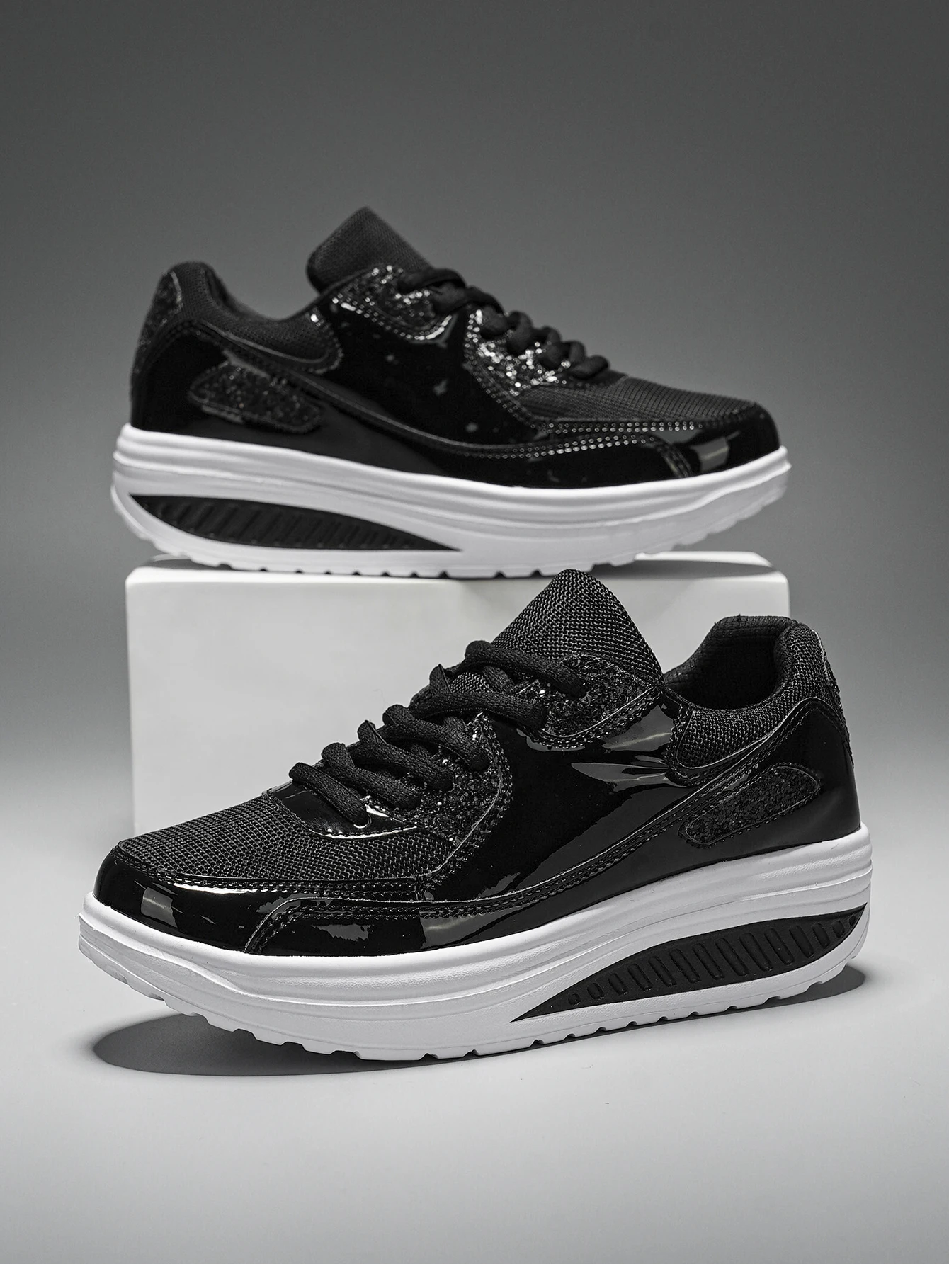 Damen-Outdoor-Wanderschuhe und Laufschuhe in großen Größen, bequeme, vielseitige und modische Sportschuhe für Paare zum Training – Detail 12