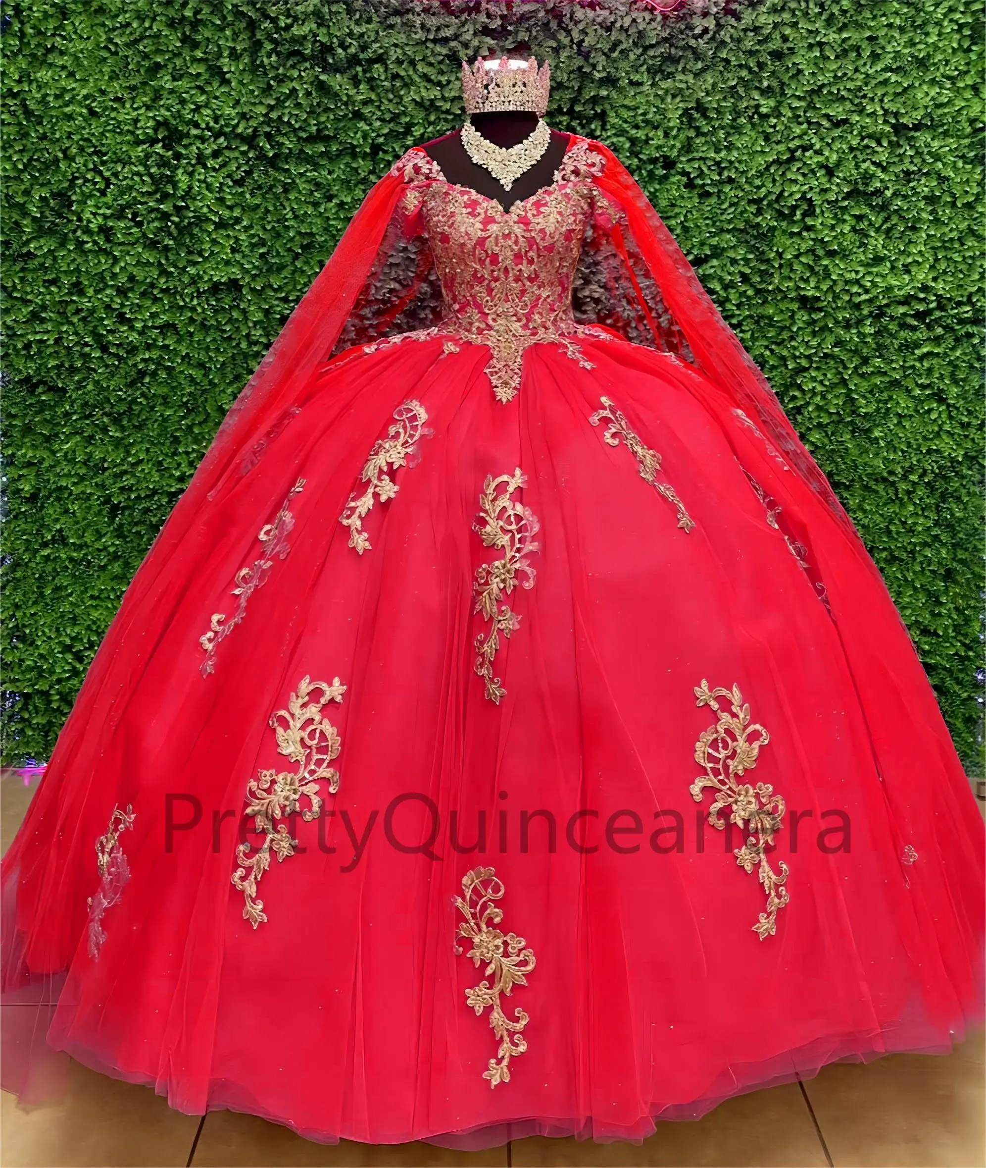 Vestido Quinceanera vermelho com capa removível, bonito fora do ombro, apliques dourados, vestidos de baile, feitos sob medida em cores diferentes