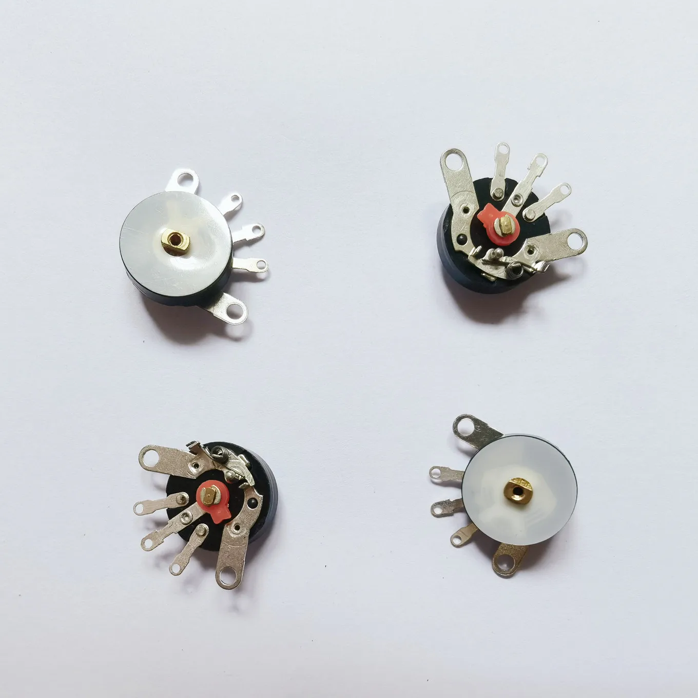 Original new 100% RV16MM B103 B10K B5K FLAT-LEAD potentiometer with switch power amplifier radio volume potentiometer potential