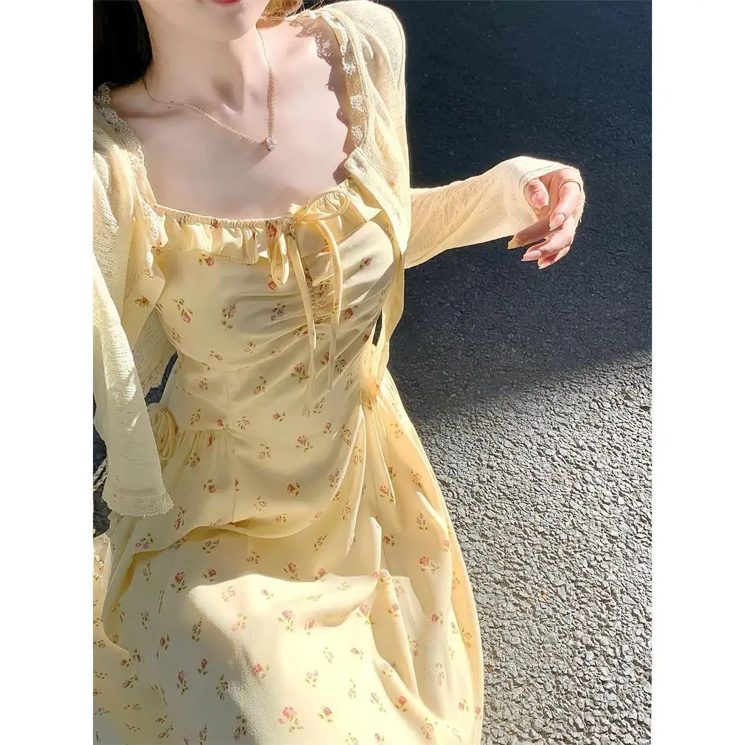French Gentle Pastoral Floral Suspender Skirt Cardigan For Women Small Waist And Thin Temperament Two-piece Set