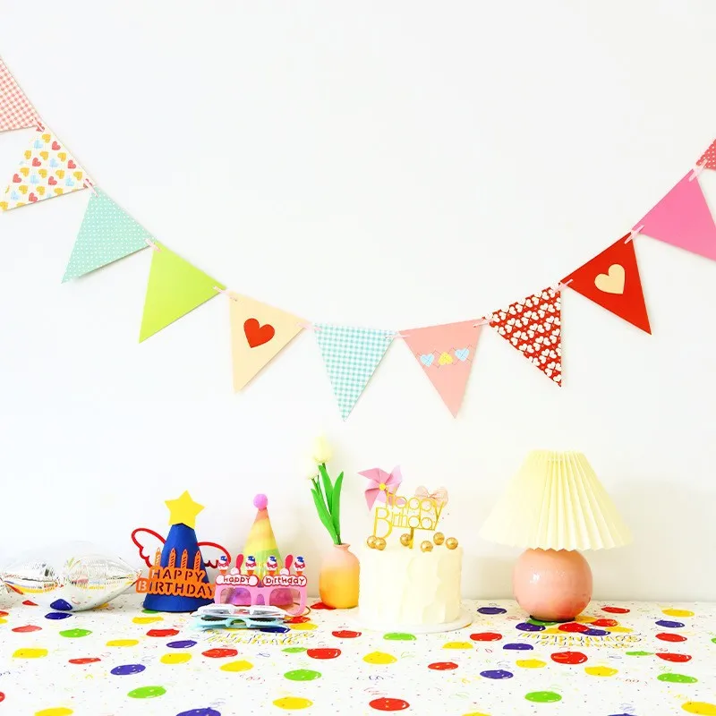 Influencer-Geburtstagsdekoration: Banner, Flaggen und Dekorationen für die erste Geburtstagsfeier von Kindern mit dreieckigen Flaggen – Detail 3