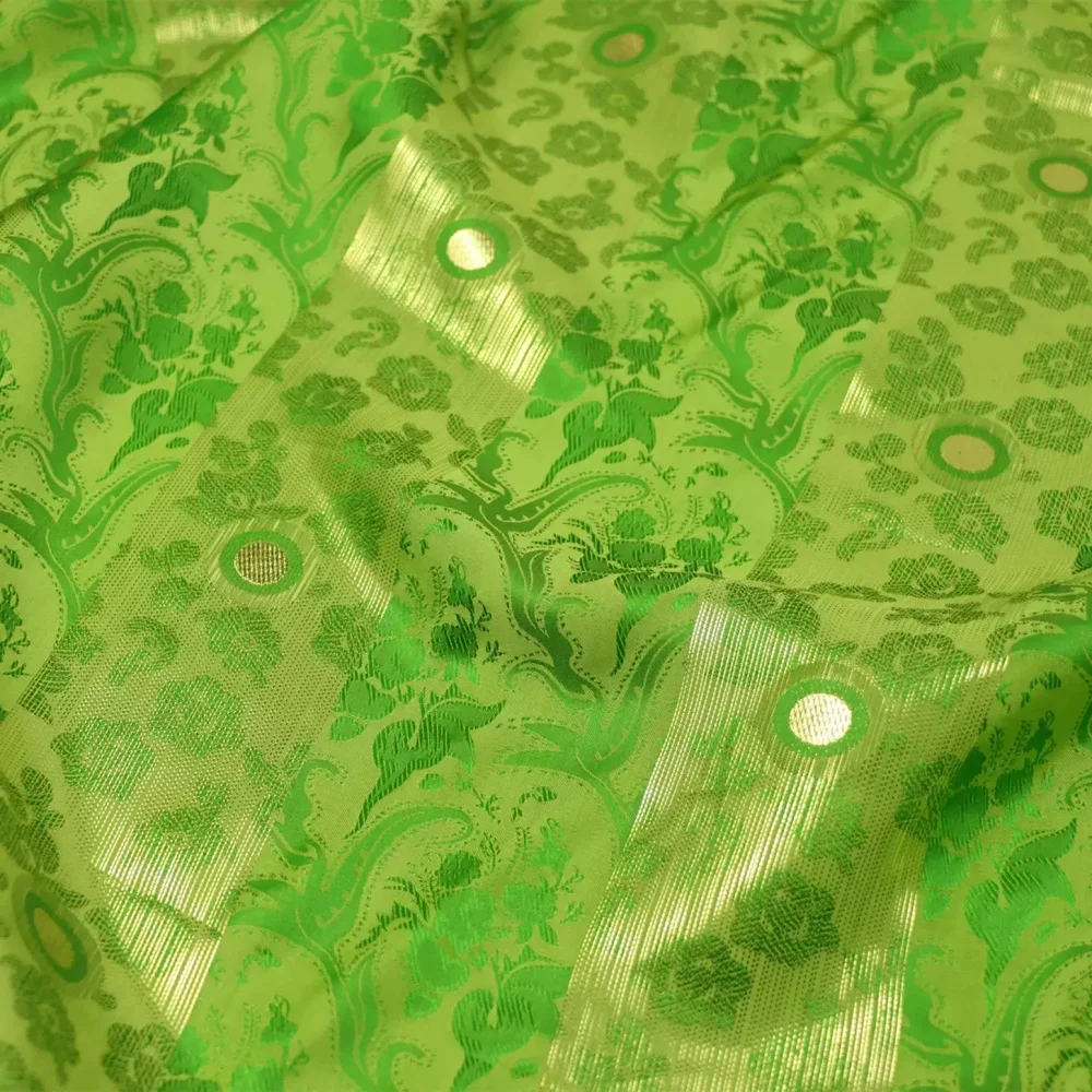 

Shiny Green Color Stripe Flower Design Luxury Soft Silk Stripe Metallic Jacquard Fabric for Women Summer Cloth Suit Scarf Veil