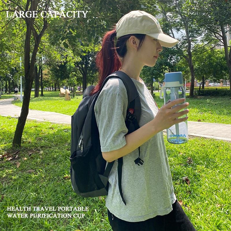 アウトドアアクティビティ用の飲料システム付きウォーターボトル,キャンプ,ハイキング,旅行用のサバイバル水ろ過ボトル,770ml
