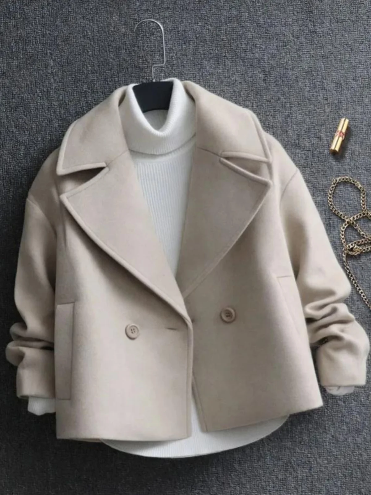 Elegant Short Woolen Coat for Women Autumn Winter 2024 New Korean Style Maturity Wind Personality Anti Aging Tweed Coat