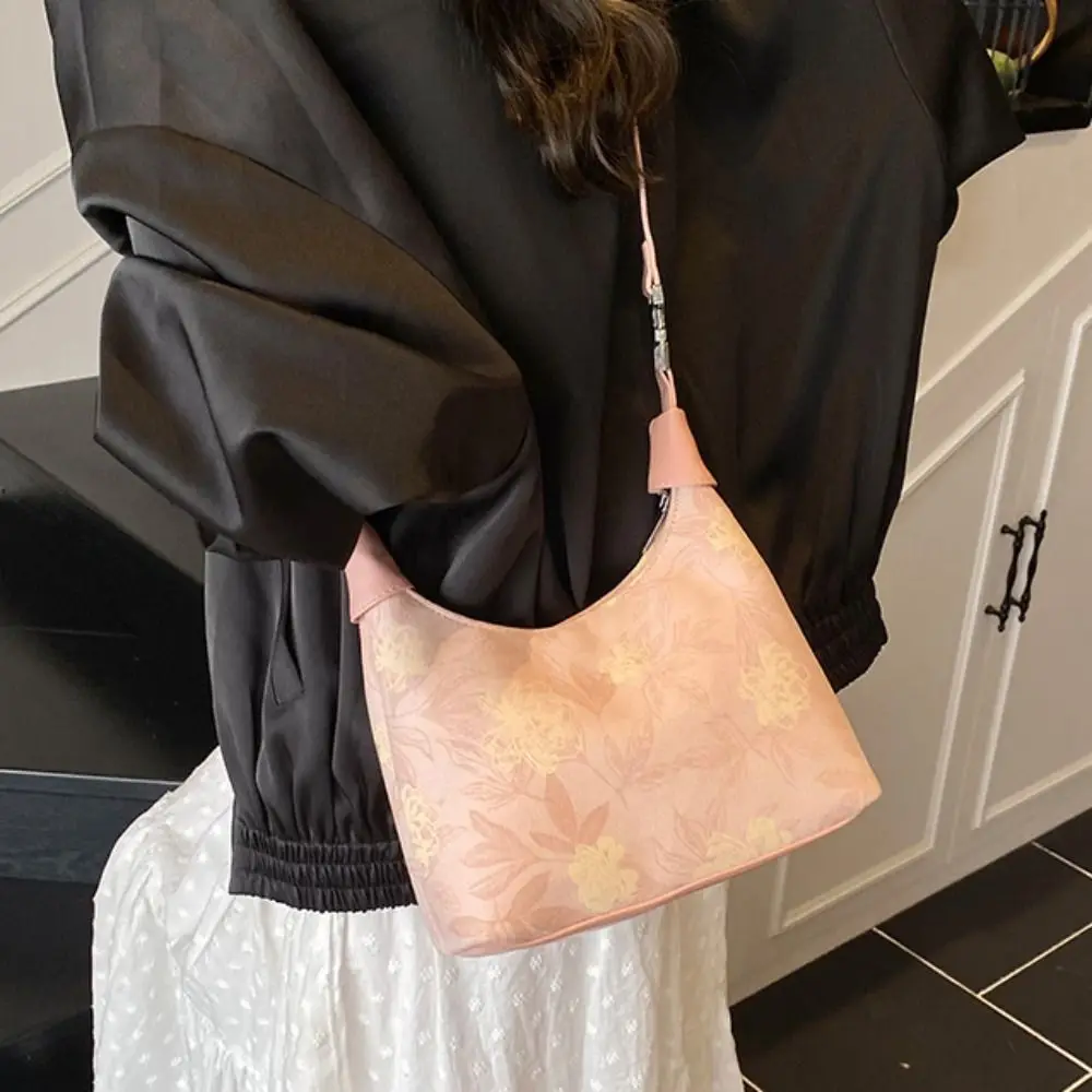 

Flower Pattern Chinese Style Crossbody Bag Cheongsam Accessories Elegant Embroidery Wrist Bag with Handle Single Shoulder
