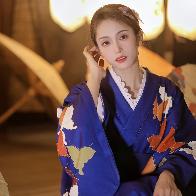 Kimono tradizionale da donna in stile giapponese stampa farfalla classica Yukata fotografia indossare abbigliamento Cosplay abito Vintage