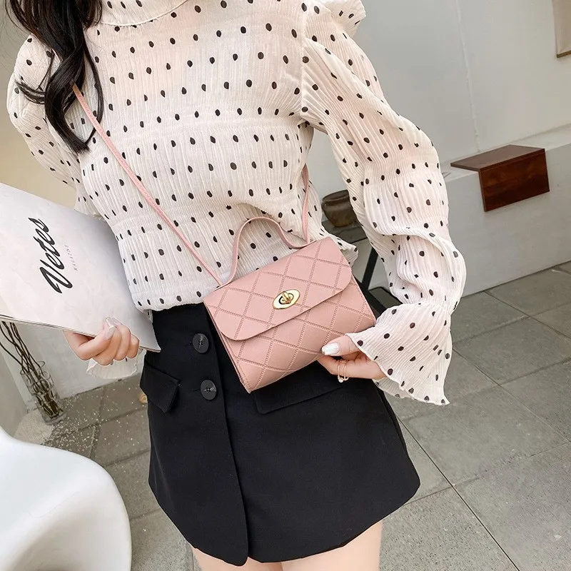 Women\'s Handbag Small Shoulder/Crossbody Bag Mini Purse Lock Button Simple Messenger Bag Wholesale Female Fashion Ladies Bags