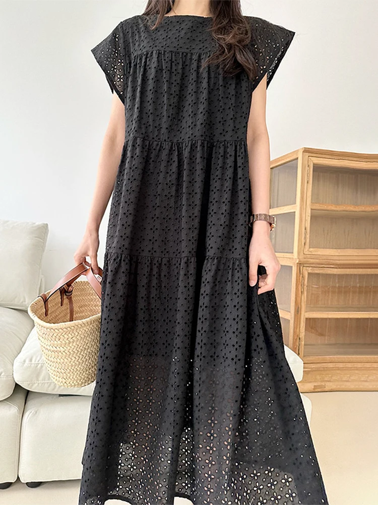 Vestido Midi Estilo Coreano com Decote Redondo, Manga Flutuante, Camadas, Bordado Vazado e Caimento Solto – Perfeito para o V...