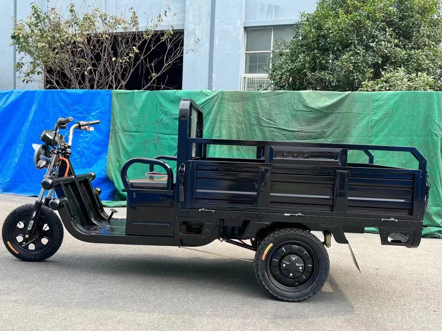 2024 Electrico Auto Triciclo E - Agriculture Farming Vehicles recensione e prezzo