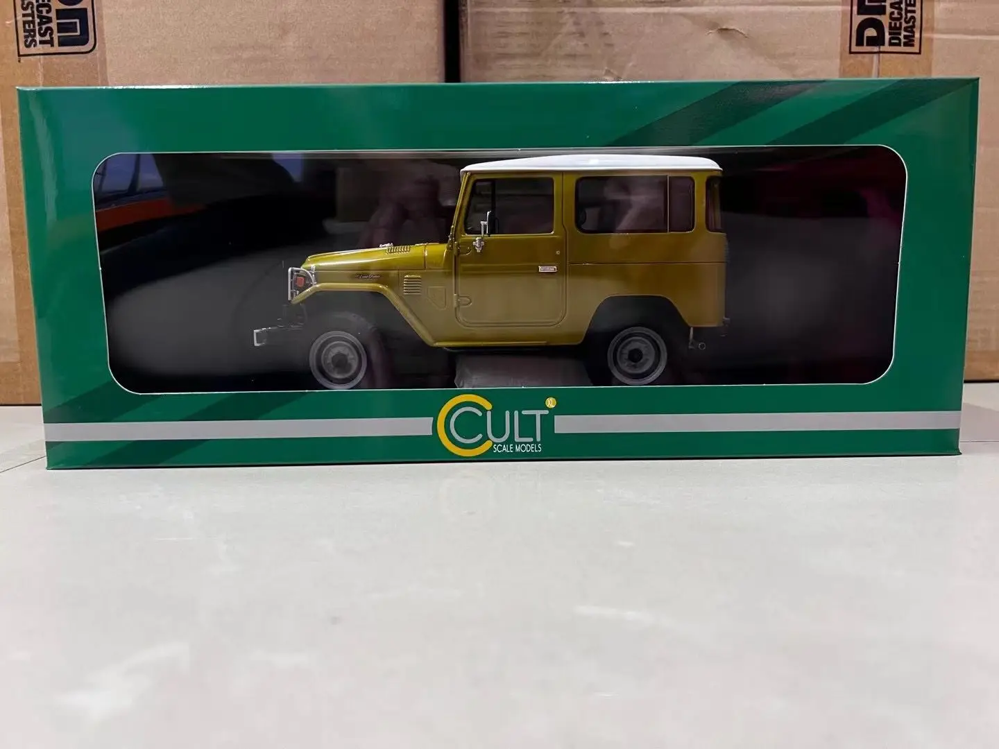 Cult Modellen! 1:18 Schaal Hars Model Auto Land Cruiser Fj40 Suv Nieuw In Doos