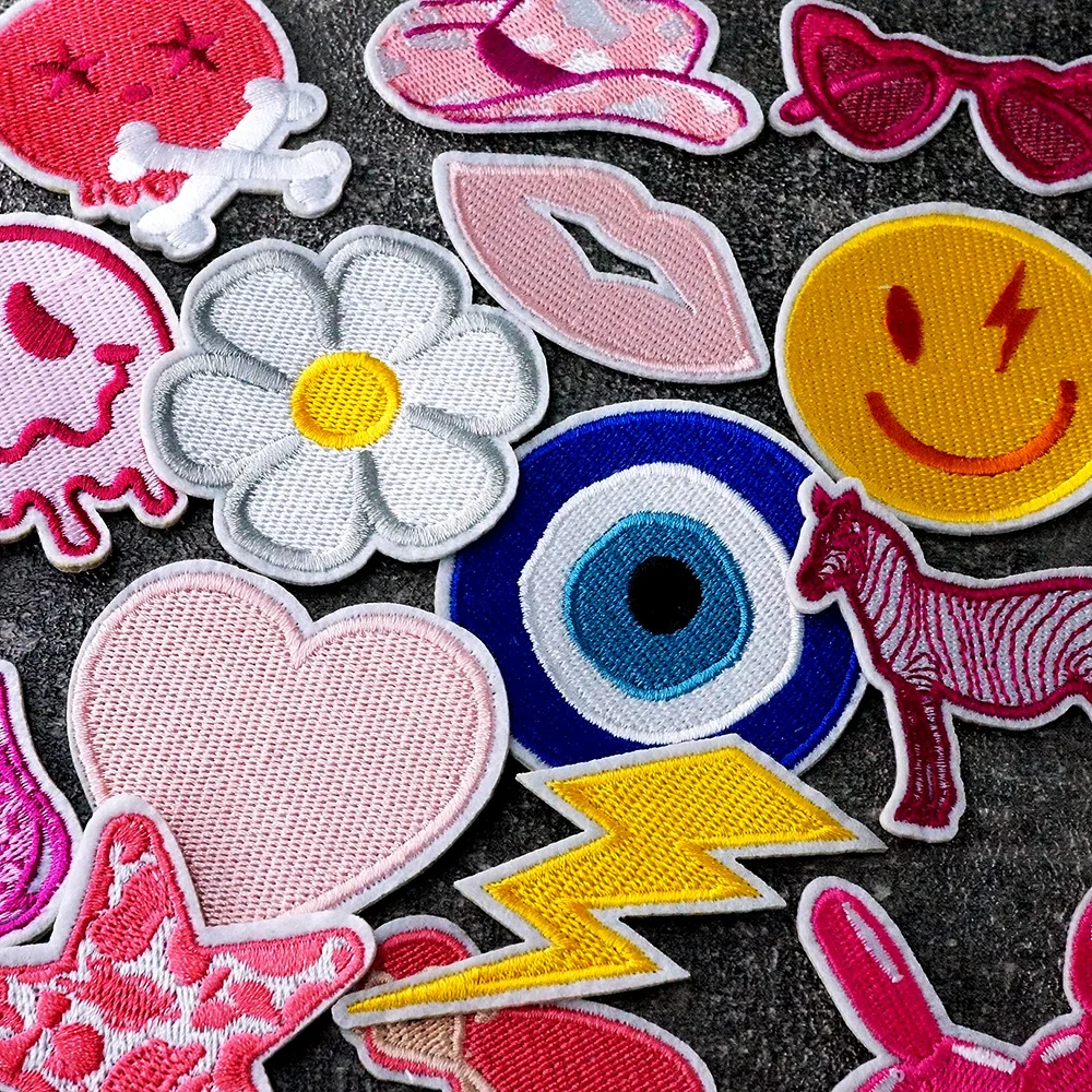 Pink Heart Balloon Dog Patches Embroidery Applique Clothes Sewing Supplies Decorative Cute Iron on Badges Patch Flower