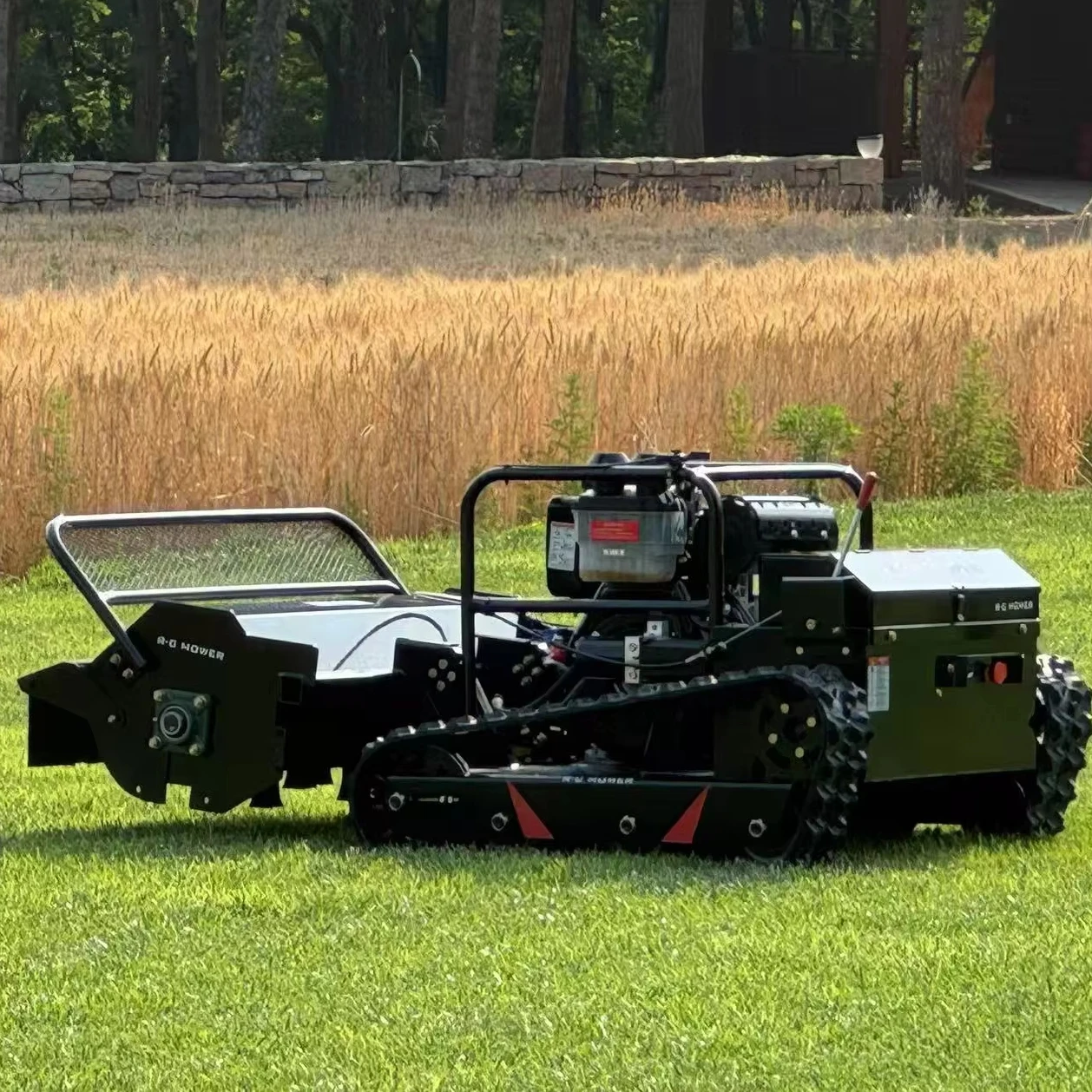 

Умная гусеничная сельскохозяйственная газонокосилка-прополочница с дистанционным управлением, ширина скашивания 1050 мм