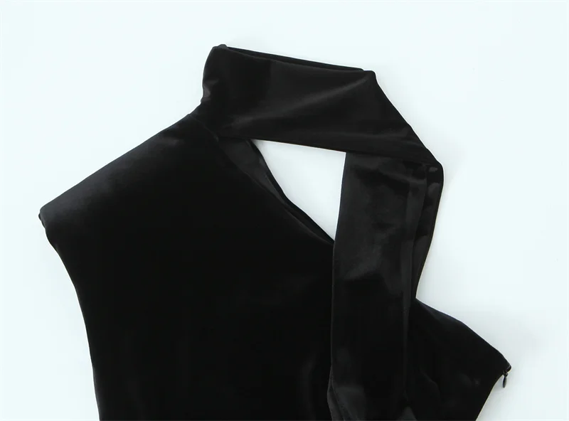 2025 가을 신상 여성 패션: 스타일리시하고 독특한 민소매 스카프 장식 벨벳 미니 드레스.