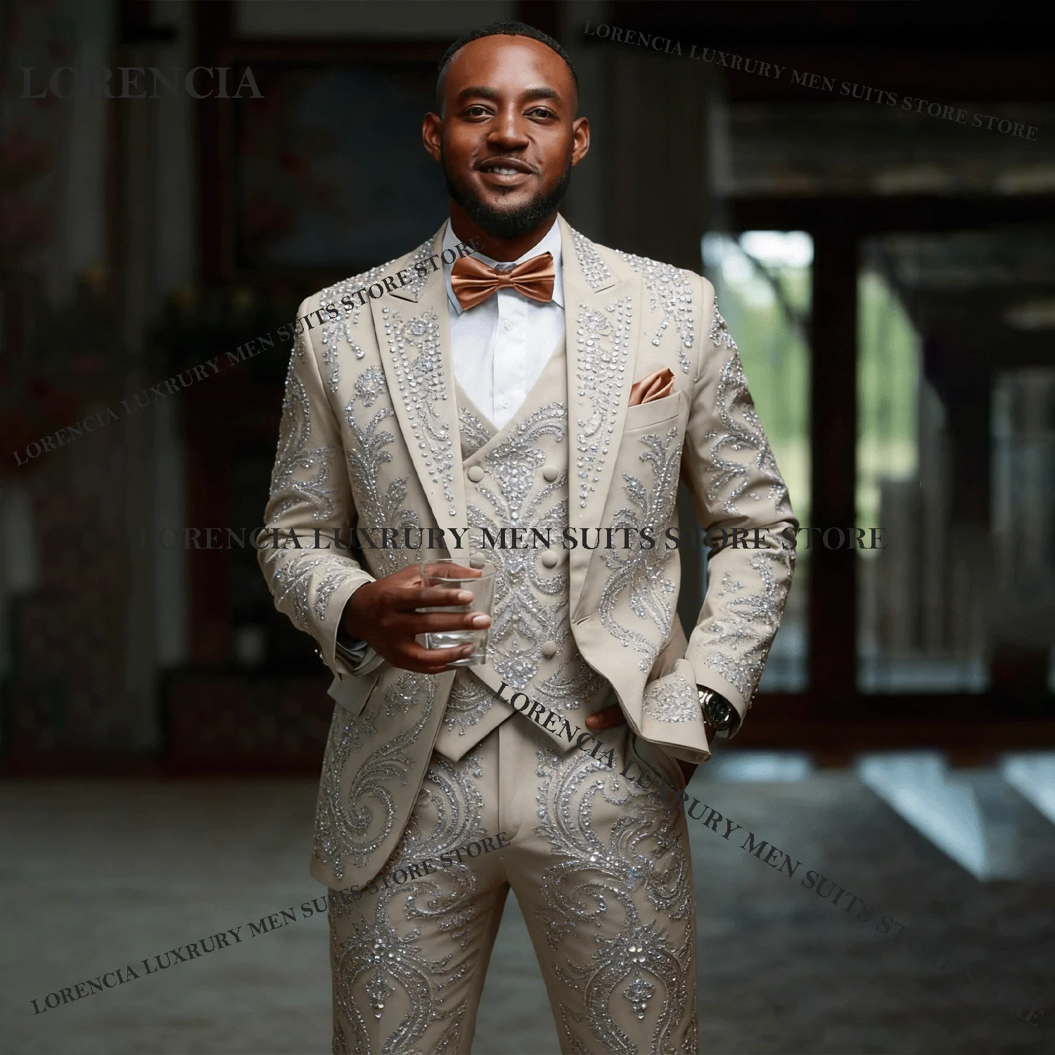 

Блестящие смокинги, мужские костюмы, экзыгантные украшения с бриллиантами, индивидуальные остроконечные лацканы, комплект из 2 предметов для жениха, свадебные мужские пиджаки для выпускного вечера, костюмы