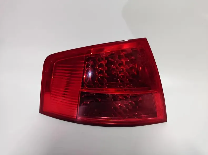 2cps Car Tail Light for Audi A8 D3 Rear Taillight Brake Driving Reversing Lamp Turn Signal - Image 5
