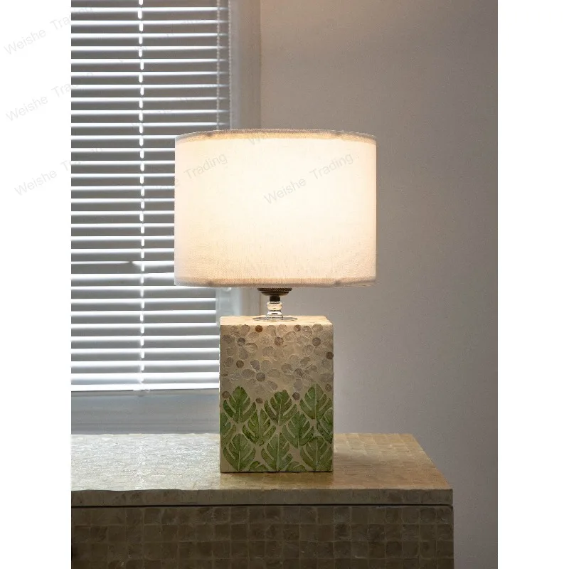 

Creative light luxury shell desk lamp living room bedroom bedside lamp hotel wedding model room homestay study decoration