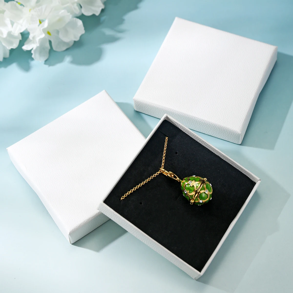 

1Pcs Fashion Openable Enamel Green Four Leaf Clover Pendant Necklace For Women Romantic Sweet Party Jewelry Easter Gift